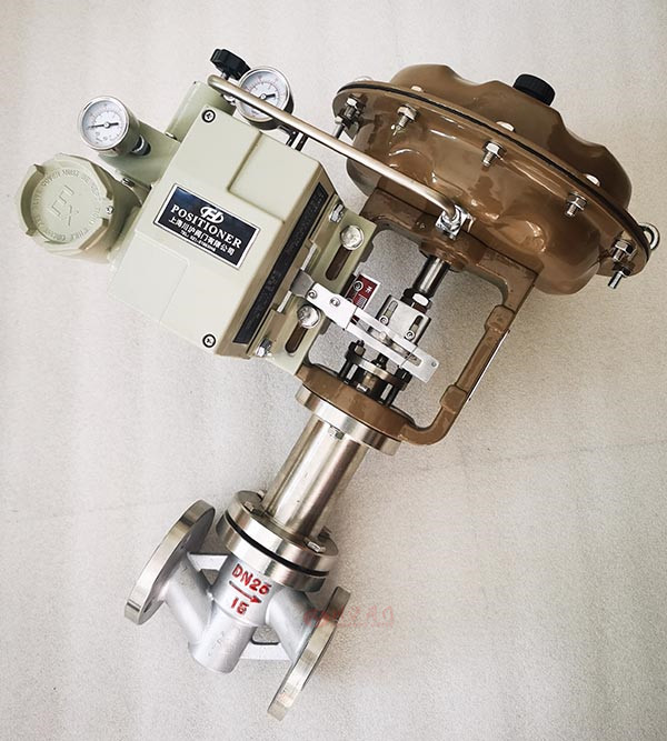 ����r���{(di��o)��(ji��)�y