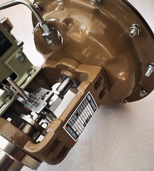 ����r���{(di��o)��(ji��)�y